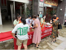 全民防非 金融当先—中国人寿秀屿区支公司组织开展防范非法集资集中宣传活动479.png